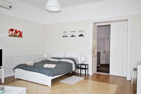 Eladó Vendéglátás 5350 Tiszafüred , BEFEKTETŐNEK két apartmanos apartmanház ELADÓ Tiszafüreden