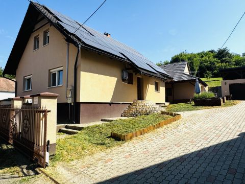 Eladó Ház 7300 Komló 