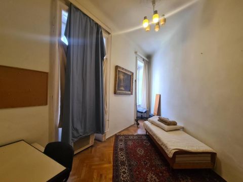 Eladó Lakás 1081 Budapest 8. kerület , 1081 Budapest 8, Népszinháznegyed