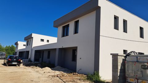 Eladó Ház 8400 Ajka 