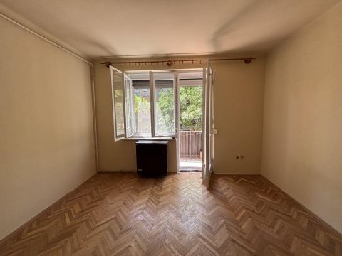 Eladó Lakás 6000 Kecskemét 