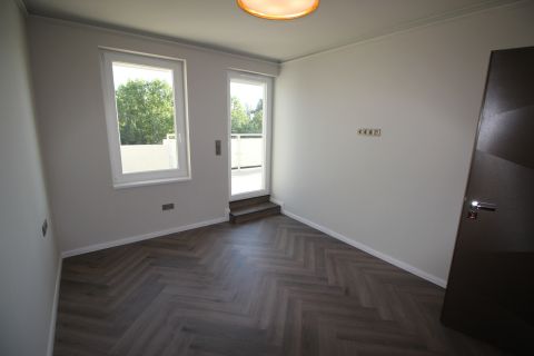 Kiadó Lakás 6000 Kecskemét EXLUSIVE, NAGY TERASZOS,full berendezett lakás!