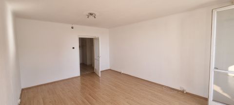 Eladó Lakás 6000 Kecskemét Belvárosi egyszobás lakás.