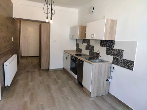 Kiadó Ház 6000 Kecskemét 