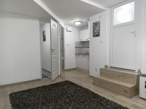 Eladó Lakás 1084 Budapest 8. kerület 