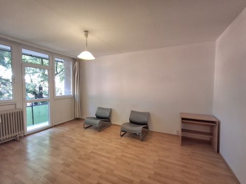 Eladó Lakás 4026 Debrecen , A Pláza szomszédságában.