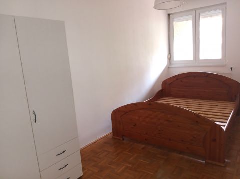 Kiadó Lakás 4032 Debrecen A Poroszlay úton, az Egyetemtől pár perc távolságra