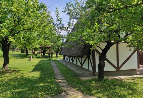 Eladó Ház 8093 Lovasberény , Hársas hegy