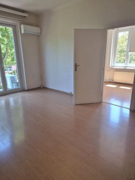 Eladó Lakás 1119 Budapest 11. kerület , Féhérvári úton az Allée Bevásárlóközpont közelében