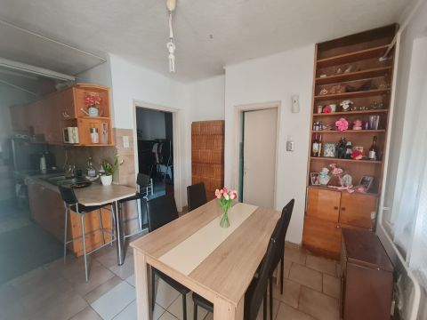 Eladó Ház 2200 Monor , Monor