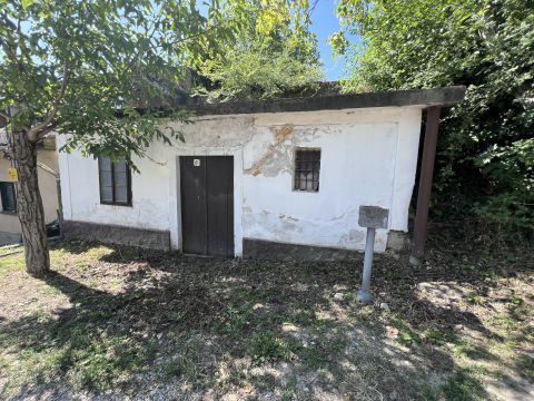 Eladó Ház 2541 Lábatlan  