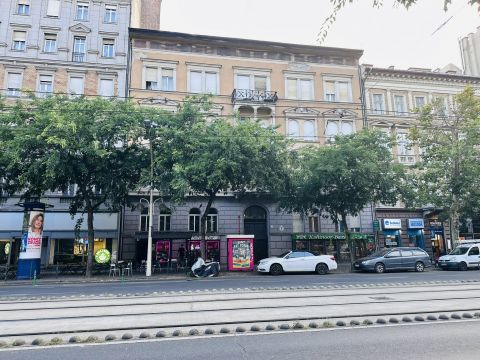 Eladó Lakás 1085 Budapest 8. kerület 
