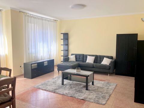Kiadó Lakás 4400 Nyíregyháza , Belvárosi csendes utca