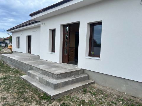 Eladó Ház 2721 Pilis , Pilis Csendes környék