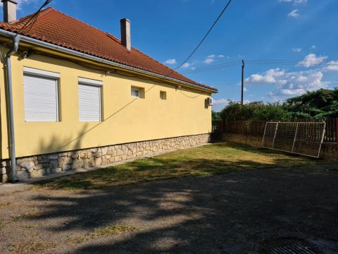 Eladó Ház 7743 Romonya 