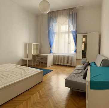 Eladó Lakás 1055 Budapest 5. kerület 