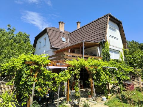 Eladó Ház 8313 Balatongyörök 