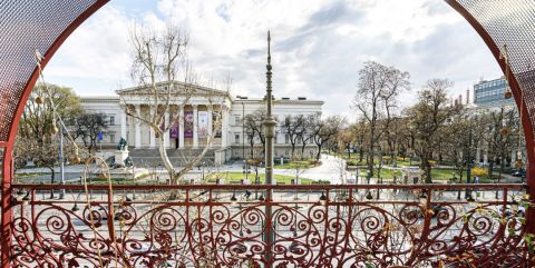 Eladó Lakás 1053 Budapest 5. kerület 5.ker.-ben, Nemzeti Múzeumra panorámás, erkélyes, felújított