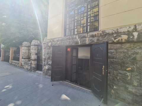 Kiadó Iroda 1024 Budapest 2. kerület Mammut közelében