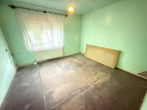 Eladó Ház 6060 Tiszakécske , 6060 Tiszakécske, Központ