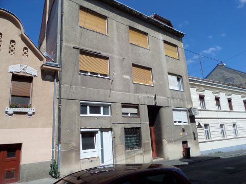 Eladó Lakás 7621 Pécs 