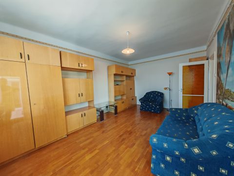 Kiadó Lakás 5000 Szolnok 