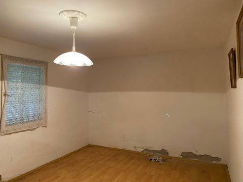 Eladó Ház 2051 Biatorbágy 