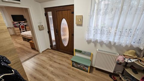 Eladó Ház 8100 Várpalota Csendes környéken mégis közel mindenhez!