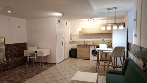 Eladó Üzlethelyiség 1078 Budapest 7. kerület 