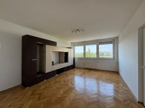Kiadó Lakás 1155 Budapest 15. kerület , Mézeskalács téren hosszú távra kiadó