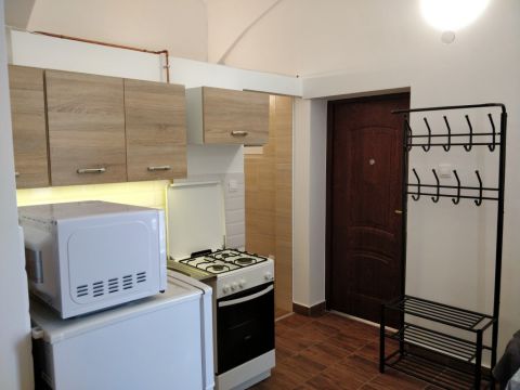 Kiadó Lakás 7625 Pécs 
