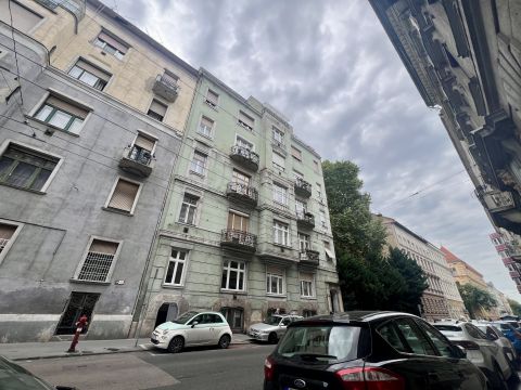 Kiadó Üzlethelyiség 1068 Budapest 6. kerület 