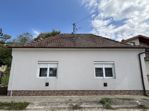 Eladó Ház 2543 Süttő 