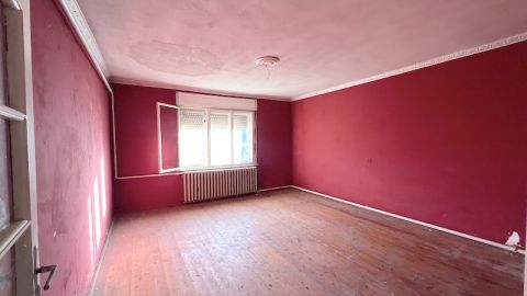Eladó Ház 2243 Kóka Kóka központjában 101 m2, 4 szobás, tégla, 479 m2 telekkel