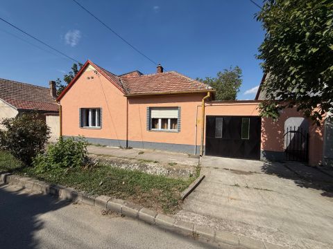 Eladó Ház 7800 Siklós 