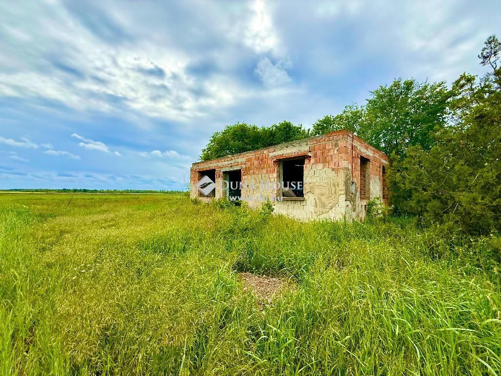 2766 Tápiószele , 2766 Tápiószele, Kisfalu — 1/11