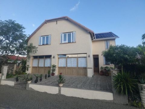 Eladó Ház 4100 Berettyóújfalu 4100 Berettyóújfalu, Berettyóújfalu