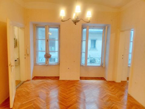 Eladó Lakás 1067 Budapest 6. kerület 