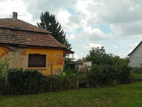 Eladó Ház 2941 Ács 