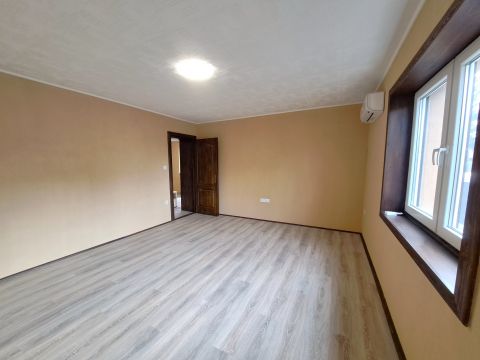 Eladó Ház 5094 Tiszajenő Vasút utca