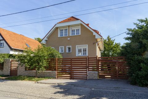 Eladó Ház 1162 Budapest 16. kerület 