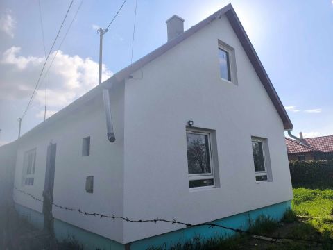 Eladó Ház 2254 Szentmártonkáta , Nincs uta
