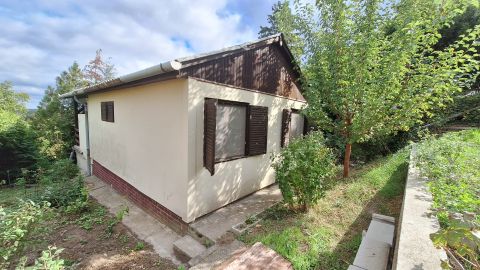 Eladó Ház 2458 Kulcs Dunaparton
