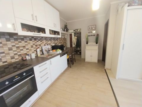 Eladó Lakás 3200 Gyöngyös Iskola közelében