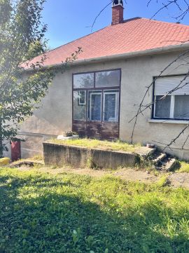 Eladó Ház 8400 Ajka 