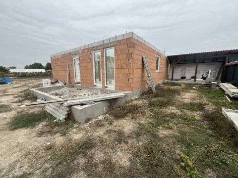 Eladó Ház 2366 Kakucs , Május 1. utca