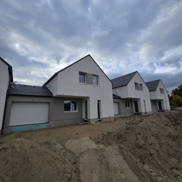 Eladó Lakás 8095 Pákozd , NAGY CSALÁDOK FIGYELEM!