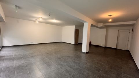 Eladó Üzlethelyiség 4400 Nyíregyháza 
