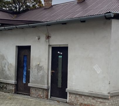 Eladó Iroda 9400 Sopron , Széchenyi tértől fél perc sétára, befektetési ingatlan eladó