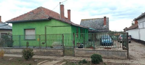 Eladó Ház 5440 Kunszentmárton , 5449 Kunszentmárton, Csendes
